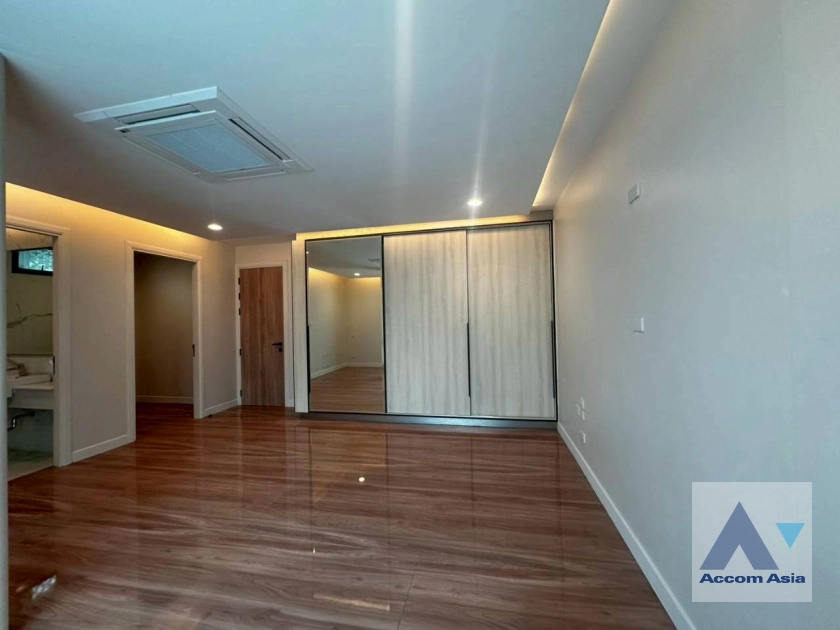 20  3 br Townhouse for rent and sale in Sukhumvit ,Bangkok BTS Phrom Phong at KLANG Nivas AA41765