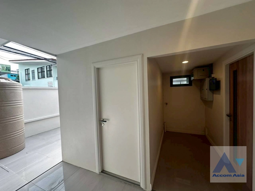 33  3 br Townhouse for rent and sale in Sukhumvit ,Bangkok BTS Phrom Phong at KLANG Nivas AA41765