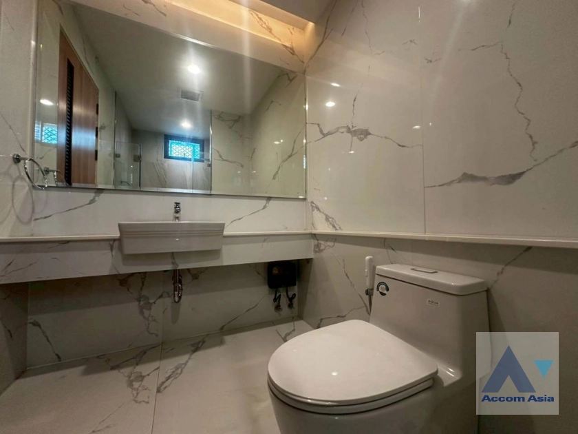 22  3 br Townhouse For Rent in Sukhumvit ,Bangkok BTS Phrom Phong at KLANG Nivas AA41767