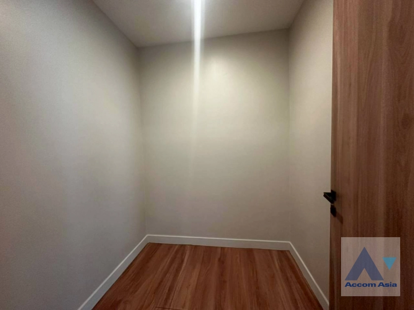 20  3 br Townhouse For Rent in Sukhumvit ,Bangkok BTS Phrom Phong at KLANG Nivas AA41767