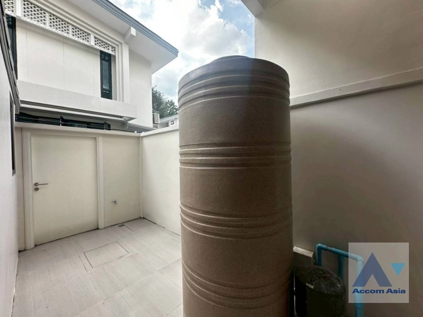 33  3 br Townhouse For Rent in Sukhumvit ,Bangkok BTS Phrom Phong at KLANG Nivas AA41767