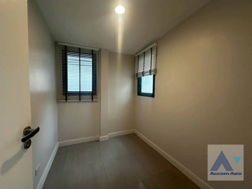 29  3 br Townhouse For Rent in Sukhumvit ,Bangkok BTS Phrom Phong at KLANG Nivas AA41767