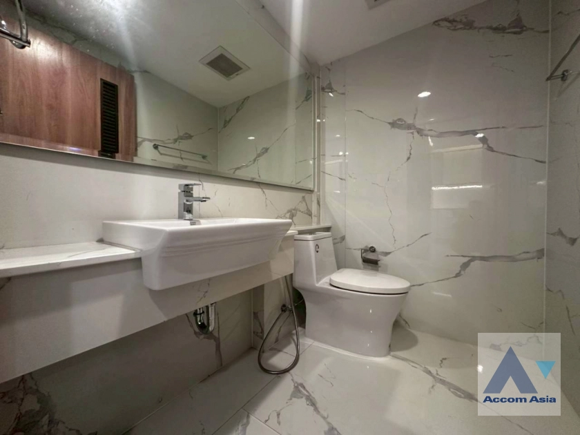 21  3 br Townhouse For Rent in Sukhumvit ,Bangkok BTS Phrom Phong at KLANG Nivas AA41767