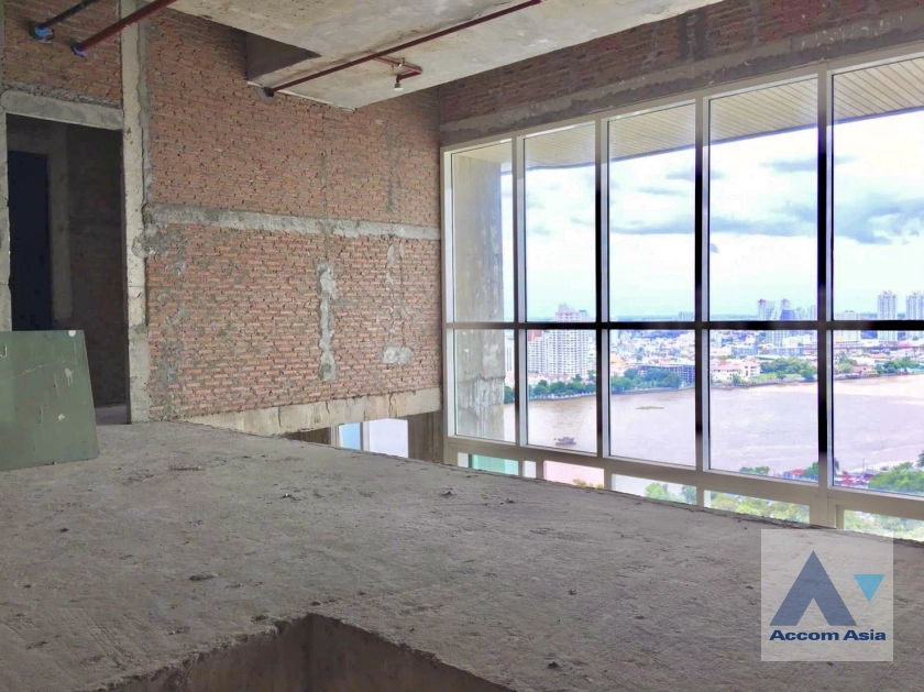  1  5 br Condominium For Sale in Charoen Nakhon ,Bangkok BTS Krung Thon Buri at WaterMark Chaophraya River AA41769