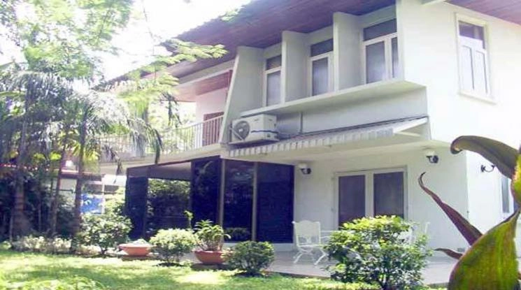  1  3 br House for rent and sale in Sukhumvit ,Bangkok BTS Ekkamai 9002101