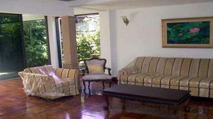 5  3 br House for rent and sale in Sukhumvit ,Bangkok BTS Ekkamai 9002101