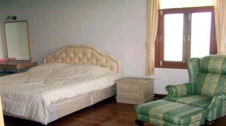 7  3 br House for rent and sale in Sukhumvit ,Bangkok BTS Ekkamai 9002101