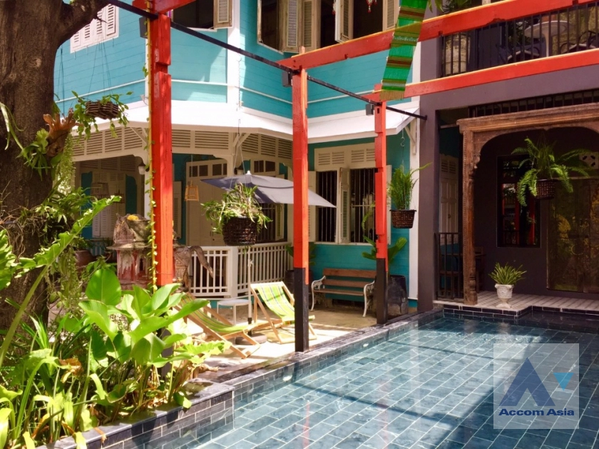 15  3 br House for rent and sale in Silom ,Bangkok BTS Surasak AA41796