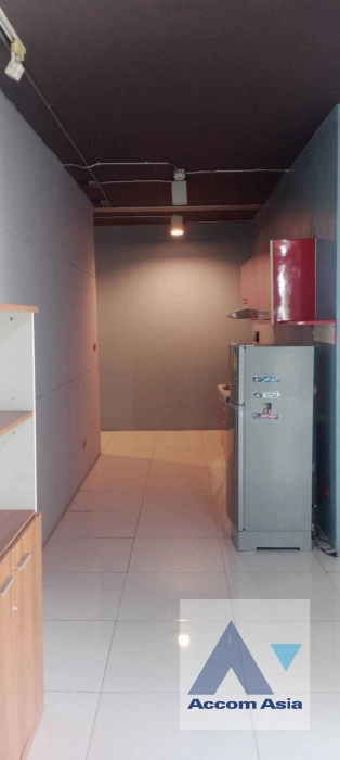 unitOffice |  Office space For Rent in Sukhumvit, Bangkok  near BTS Ekkamai (AA41800)