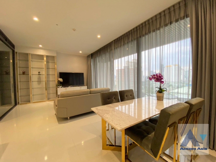unit 2 Bedrooms  Condominium For Rent in Sukhumvit, Bangkok  near BTS Phrom Phong (AA41818)