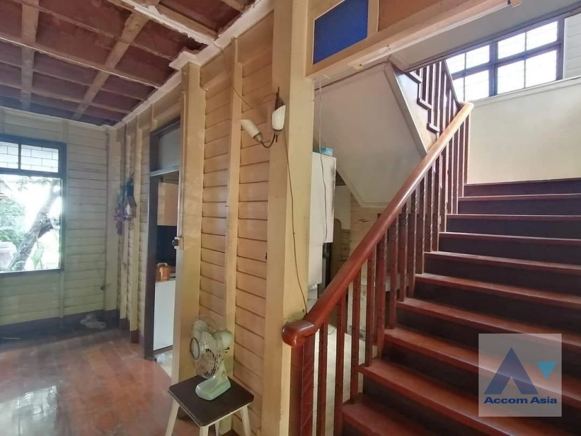 5  House For Rent in Phaholyothin ,Bangkok BTS Ari AA41827