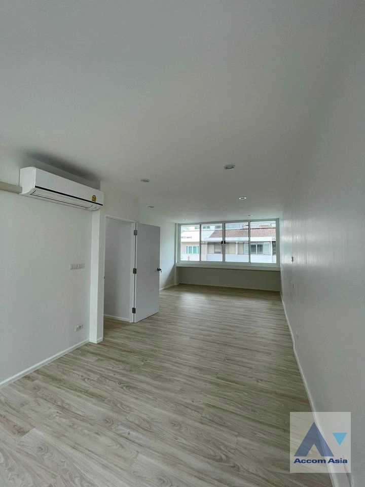 Home Office townhouse for rent in Sathorn, Bangkok Code AA41833