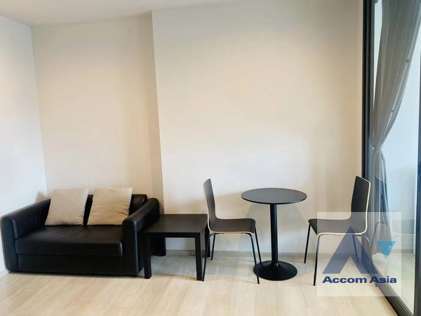 unit 1 Bedroom  Condominium For Rent in Ploenchit, Bangkok  near BTS Ploenchit (AA41842)
