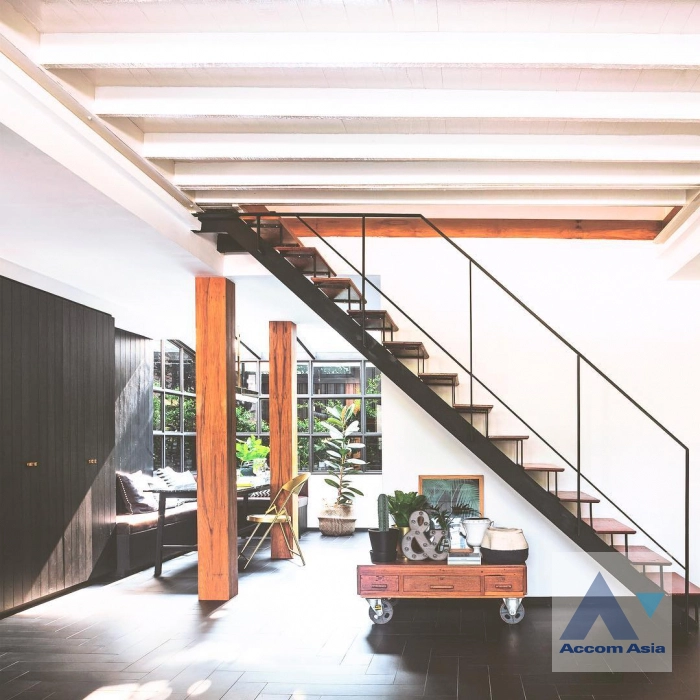  1  2 br House for rent and sale in Phaholyothin ,Bangkok MRT Chatuchak Park AA41844