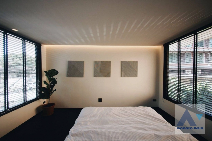 8  2 br House for rent and sale in Phaholyothin ,Bangkok MRT Chatuchak Park AA41844