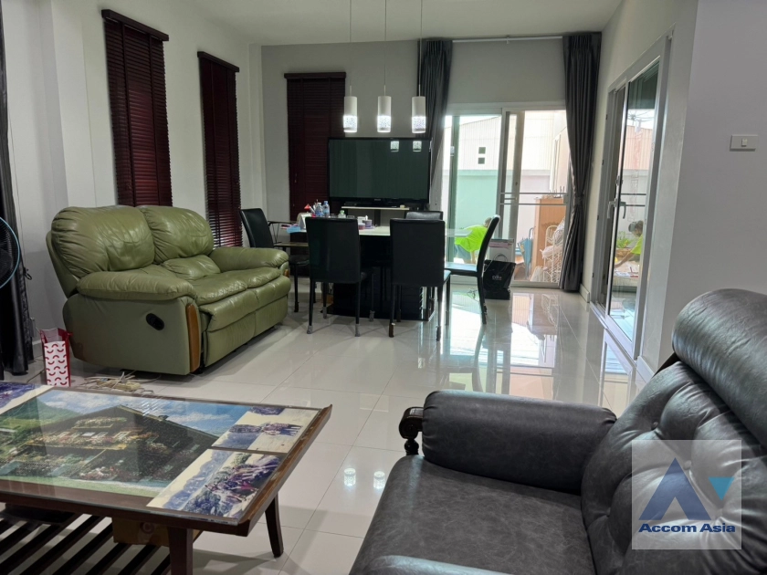 unitHome Office |  5 Bedrooms  House For Rent in Sukhumvit, Bangkok  near BTS Phra khanong (AA41850)