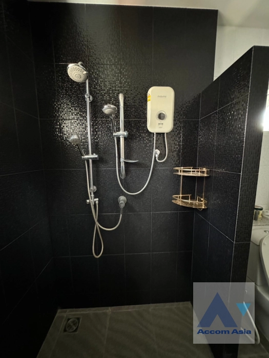 15  5 br House For Rent in Sukhumvit ,Bangkok BTS Phra khanong AA41850