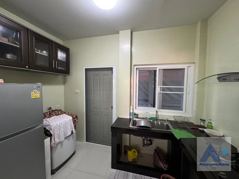 18  5 br House For Rent in Sukhumvit ,Bangkok BTS Phra khanong AA41850