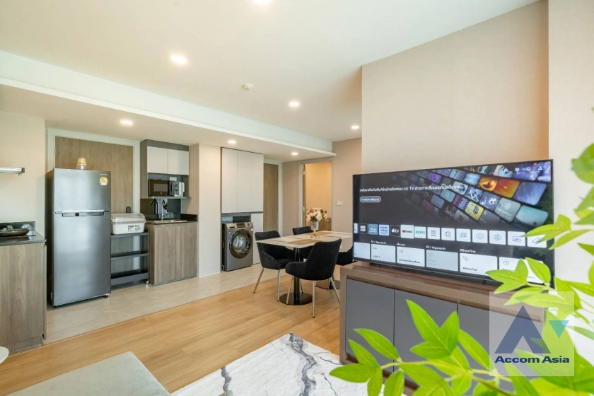  1  2 br Condominium For Rent in Ratchadaphisek ,Bangkok MRT Phetchaburi - ARL Makkasan at LLOYD Soonvijai-Thonglor AA41854