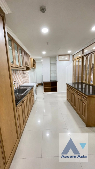 unit 3 Bedrooms  Condominium For Rent in Sukhumvit, Bangkok  near BTS Thong Lo (AA41864)