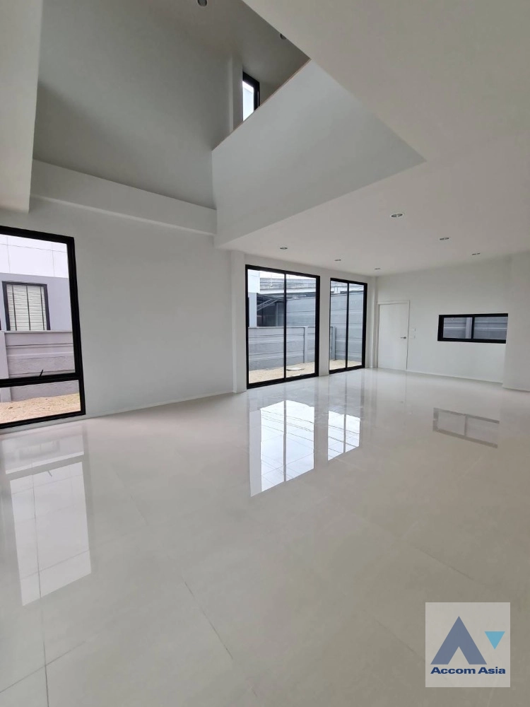  1  3 br Townhouse for rent and sale in Phaholyothin ,Bangkok  at Nue Connex Don Mueang AA41866