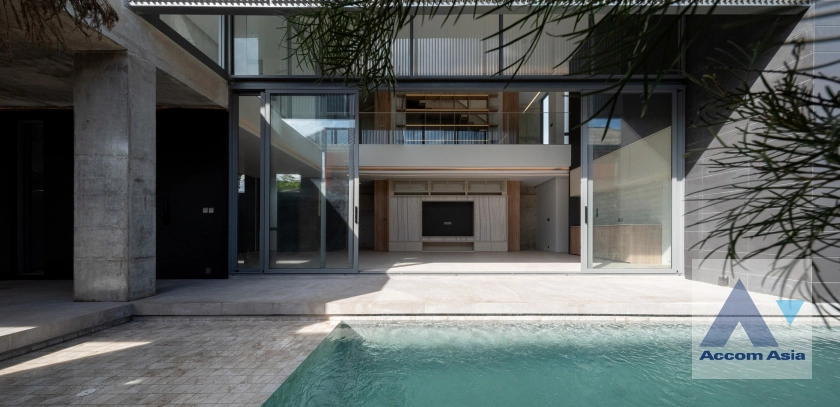 unitPrivate Swimming Pool | Newly Built Modern Home. Swimming Pool. Double-Volume Ceiling in the Living Room