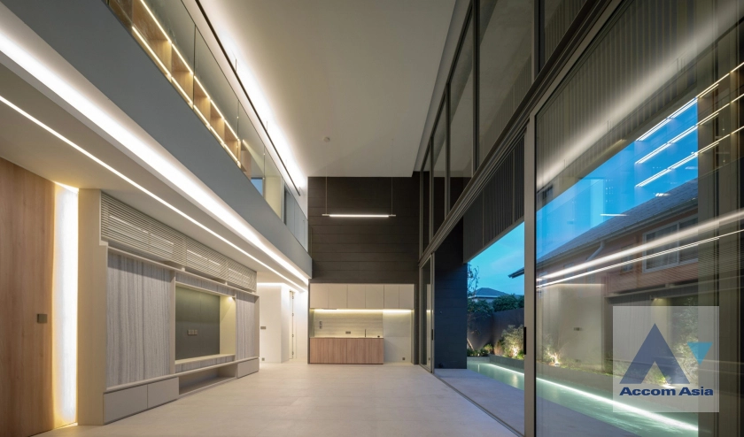 unitPrivate Swimming Pool | Newly Built Modern Home. Swimming Pool. Double-Volume Ceiling in the Living Room