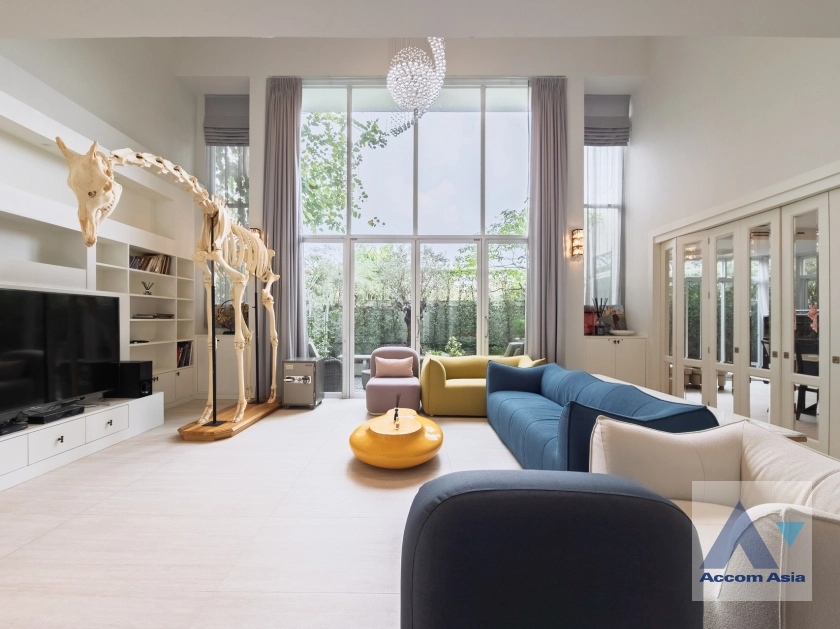  2  4 br House for rent and sale in Sukhumvit ,Bangkok BTS Phrom Phong AA41871