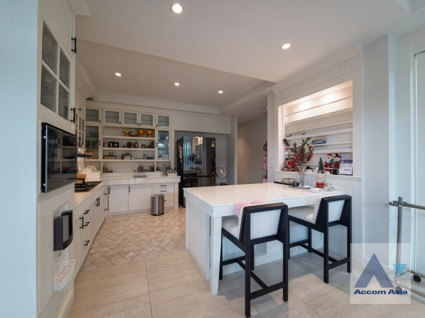 11  4 br House for rent and sale in Sukhumvit ,Bangkok BTS Phrom Phong AA41871