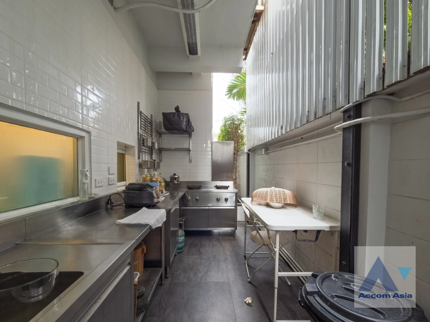 13  4 br House for rent and sale in Sukhumvit ,Bangkok BTS Phrom Phong AA41871