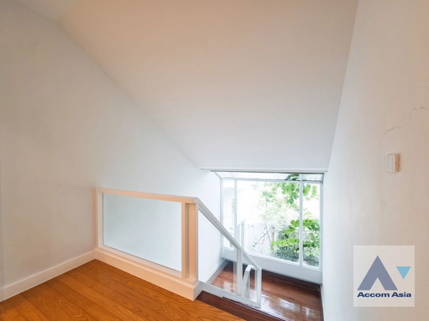 15  4 br House for rent and sale in Sukhumvit ,Bangkok BTS Phrom Phong AA41871