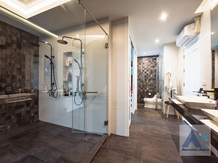 21  4 br House for rent and sale in Sukhumvit ,Bangkok BTS Phrom Phong AA41871