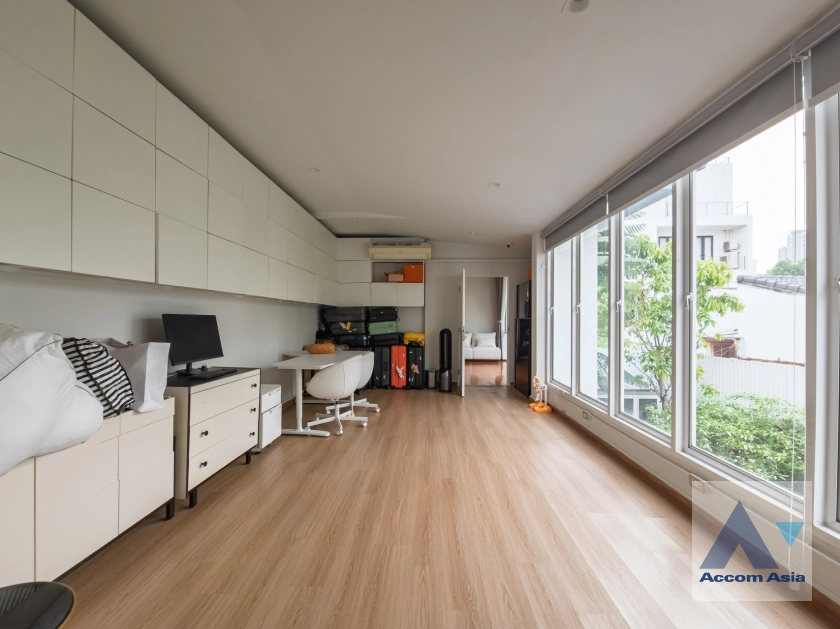 26  4 br House for rent and sale in Sukhumvit ,Bangkok BTS Phrom Phong AA41871