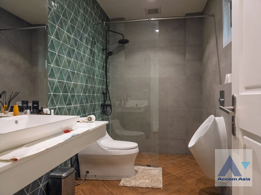 35  4 br House for rent and sale in Sukhumvit ,Bangkok BTS Phrom Phong AA41871