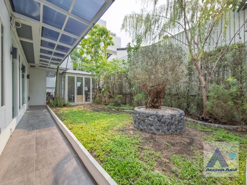 38  4 br House for rent and sale in Sukhumvit ,Bangkok BTS Phrom Phong AA41871