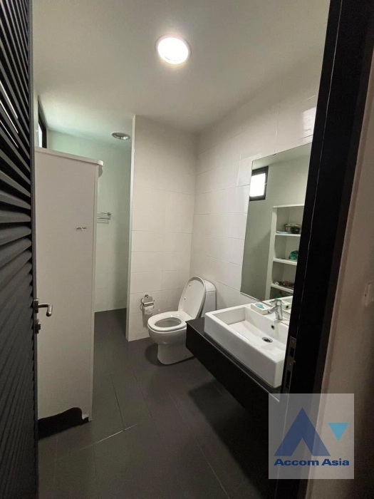 8  5 br Townhouse For Rent in Sukhumvit ,Bangkok BTS Thong Lo AA41874