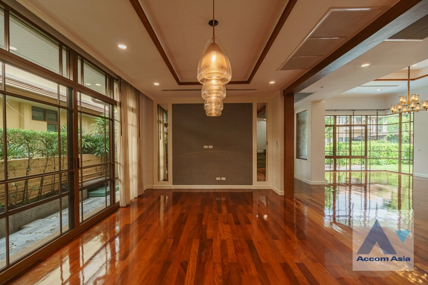 8  4 br House for rent and sale in Sukhumvit ,Bangkok BTS Phra khanong at Baan Sansiri Sukhumvit 67 AA41875
