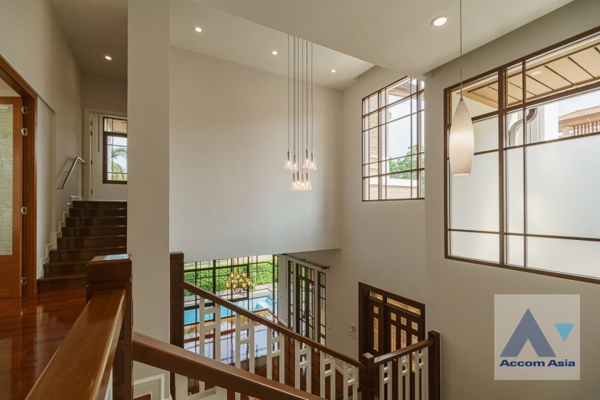 18  4 br House for rent and sale in Sukhumvit ,Bangkok BTS Phra khanong at Baan Sansiri Sukhumvit 67 AA41875