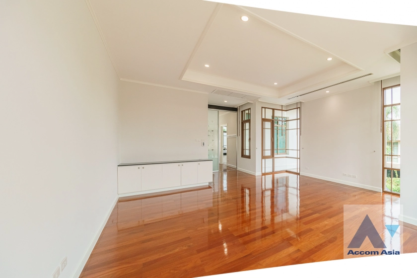 25  4 br House for rent and sale in Sukhumvit ,Bangkok BTS Phra khanong at Baan Sansiri Sukhumvit 67 AA41875