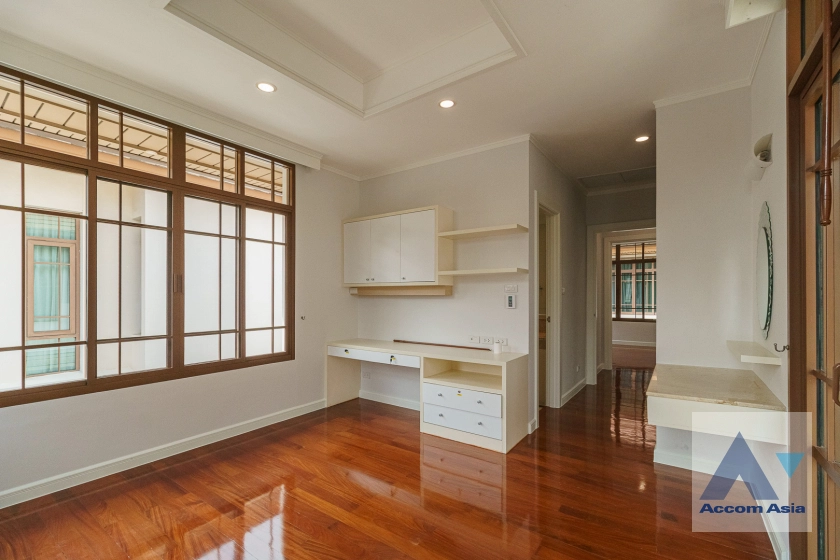 32  4 br House for rent and sale in Sukhumvit ,Bangkok BTS Phra khanong at Baan Sansiri Sukhumvit 67 AA41875