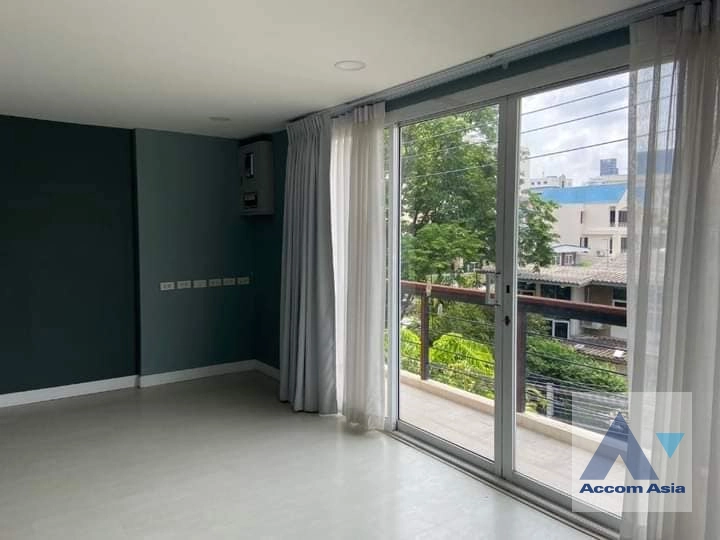 8  6 br House For Rent in Sathorn ,Bangkok BTS Chong Nonsi AA41877