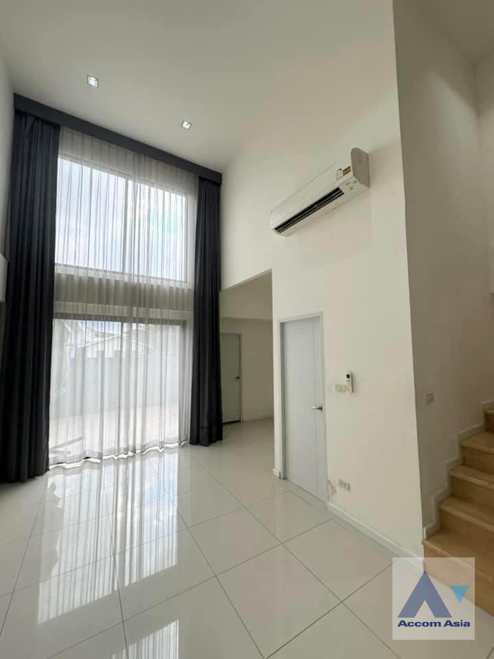  1  4 br Townhouse For Rent in Samutprakan ,Samutprakan  at Y Residence Sukhumvit 113 AA41880