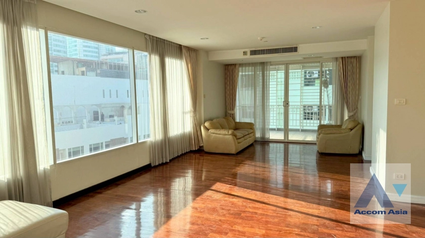 unit 2 Bedrooms  Condominium For Rent in Sukhumvit, Bangkok  near BTS Phrom Phong (AA41884)