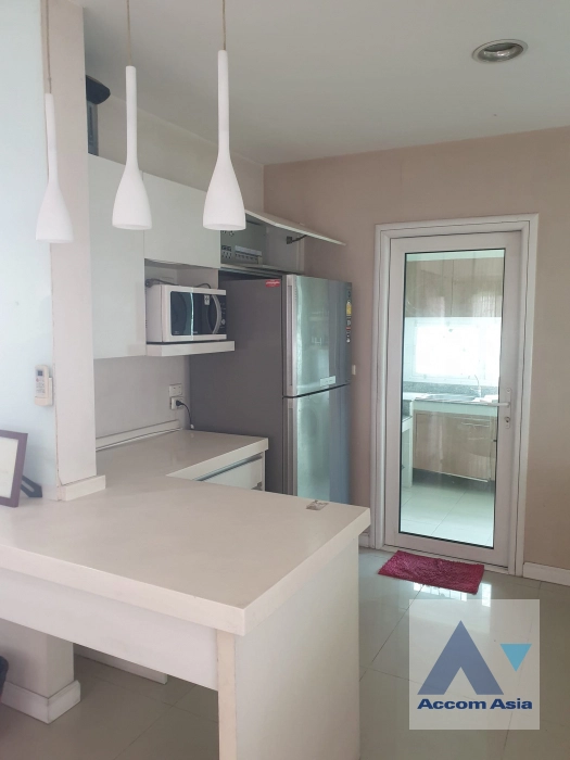 unit 3 Bedrooms  House For Rent in Samutprakan, Samutprakan  (AA41886)