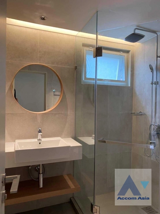 11  2 br House For Rent in Sukhumvit ,Bangkok BTS Phrom Phong AA41892