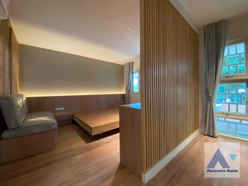 9  2 br House For Rent in Sukhumvit ,Bangkok BTS Phrom Phong AA41892