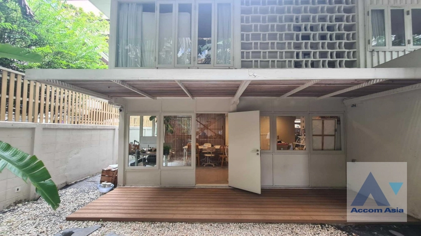 unitHome Office |  2 Bedrooms  House For Rent in Sukhumvit, Bangkok  near BTS Phrom Phong (AA41892)