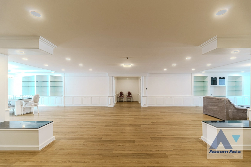 unitFully Furnished |  3 Bedrooms  Condominium For Rent in Sukhumvit, Bangkok  near BTS Asok (AA41896)