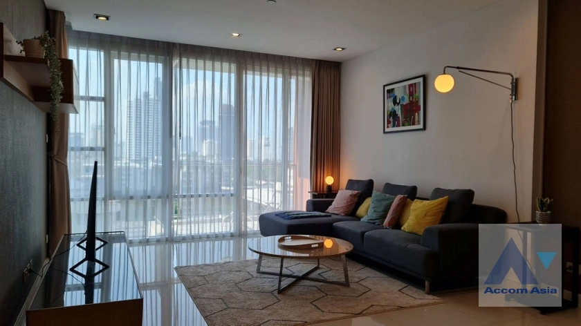 unit 2 Bedrooms  Condominium For Rent in Sukhumvit, Bangkok  near BTS Ekkamai (AA41905)