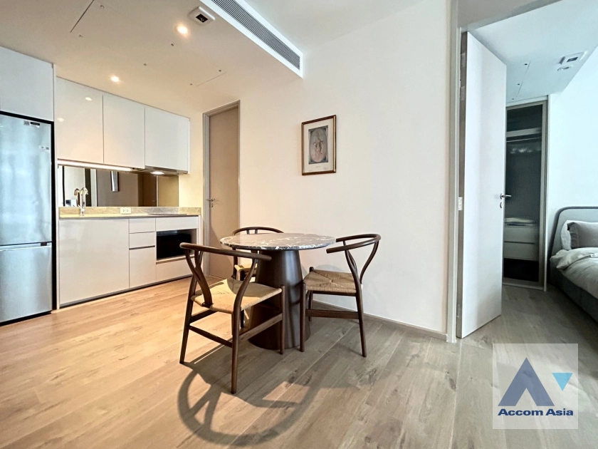 unit 2 Bedrooms  Condominium For Rent & Sale in Sukhumvit, Bangkok  near BTS Asok (AA41922)